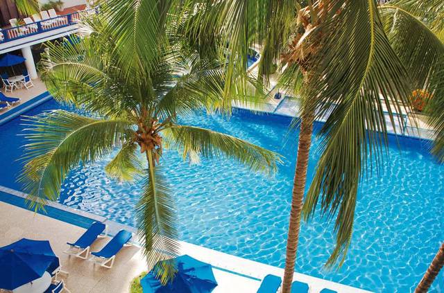 Outdoor swimming pool sol caribe san andrés hotel san andres island Outdoor swimming pool sol caribe san andrés hotel san andres island