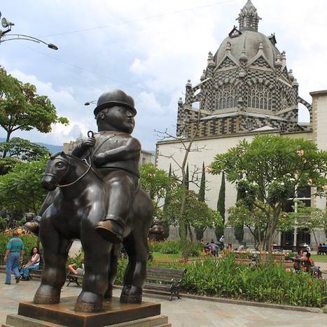 Praça Botero Solar Hotéis & Resorts