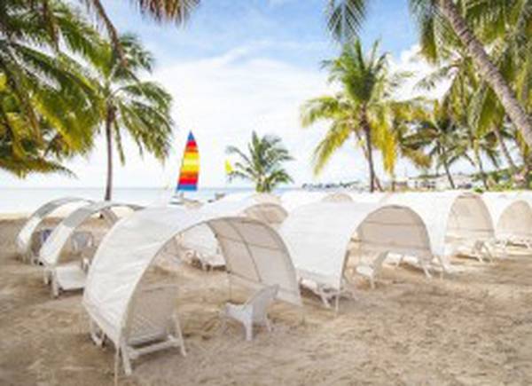 SOLAR HOTELES & RESORTS Solar Hotels & Resorts SOLAR HOTELES & RESORTS Solar Hotels & Resorts