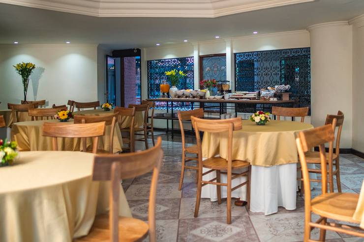 Restaurante jardines Hotel Casa Laureles Medellín