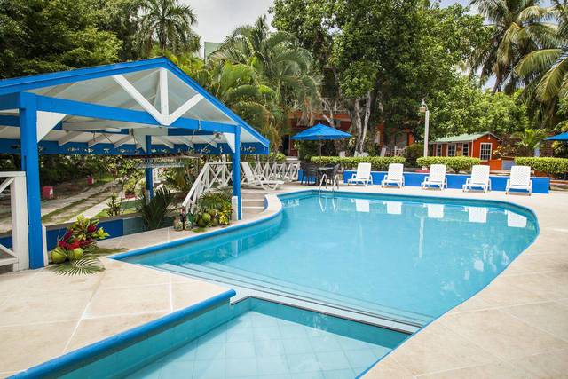 Swimming pool sol caribe providencia hotel providencia island Swimming pool sol caribe providencia hotel providencia island