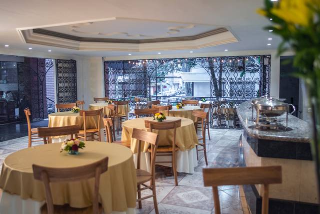 Restaurant Casa Laureles Hotel Medellin